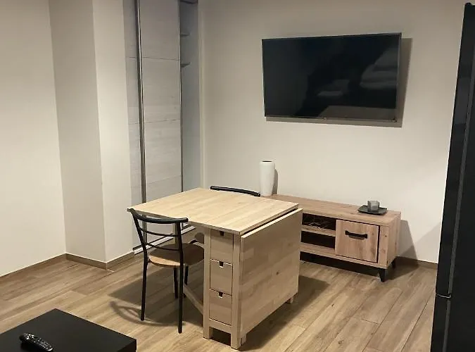 Maleckiego 21a * פוזנן