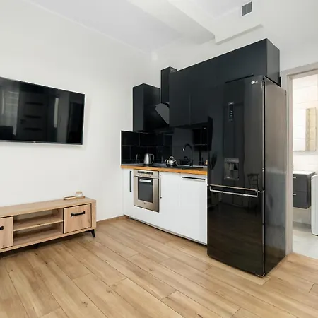 Modern For Couples Centre Of By Renters * Πόζναν