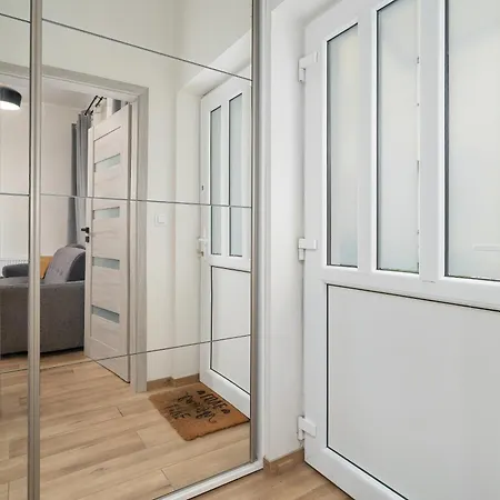 Modern For Couples Centre Of By Renters * Πόζναν