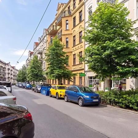 Modern For Couples Centre Of By Renters * Πόζναν